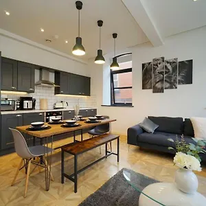 Stylish & Elegant Centre Apartment Leeds (West Yorkshire)